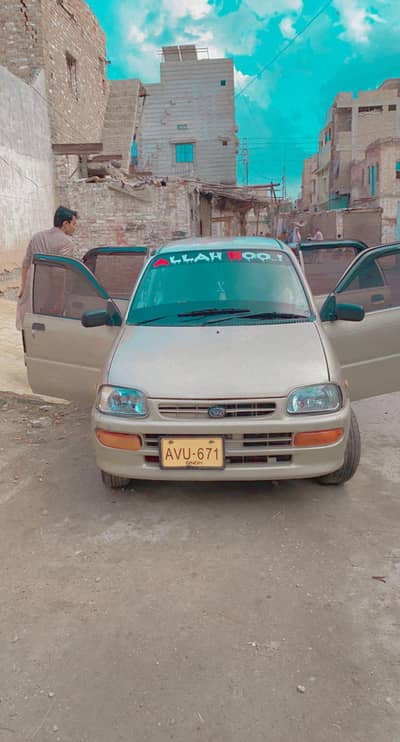 Daihatsu Cuore 2011