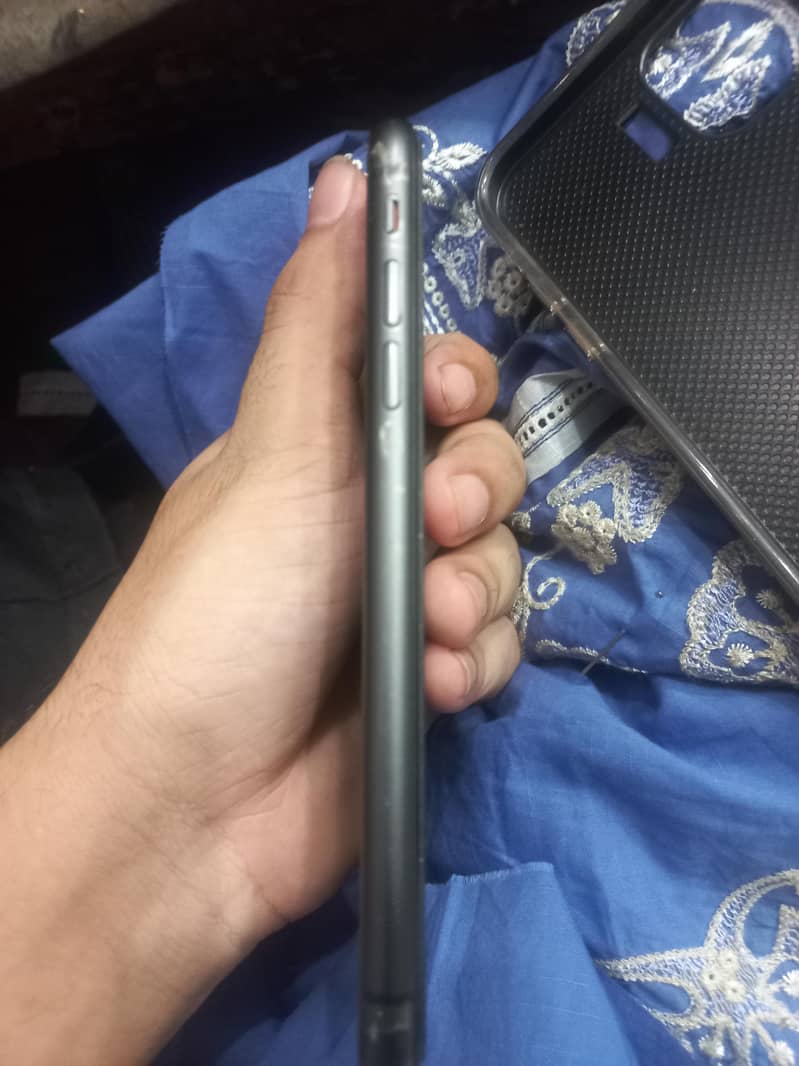 Apple iPhone 11 1
