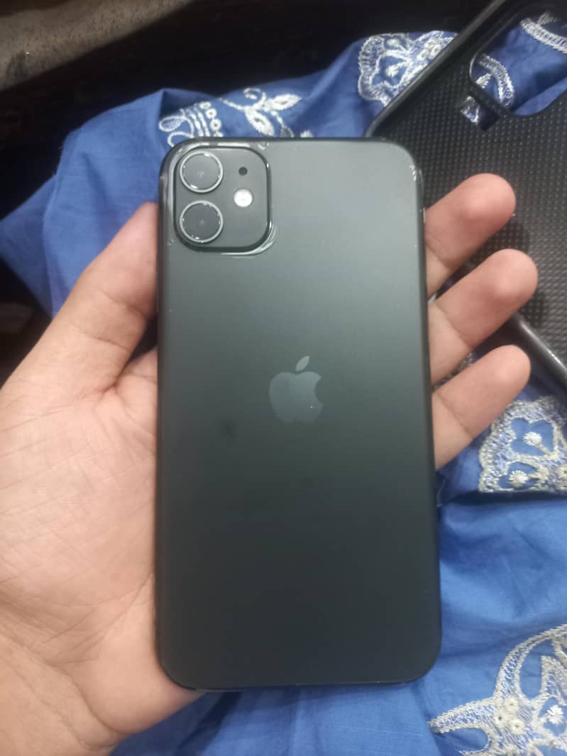 Apple iPhone 11 3