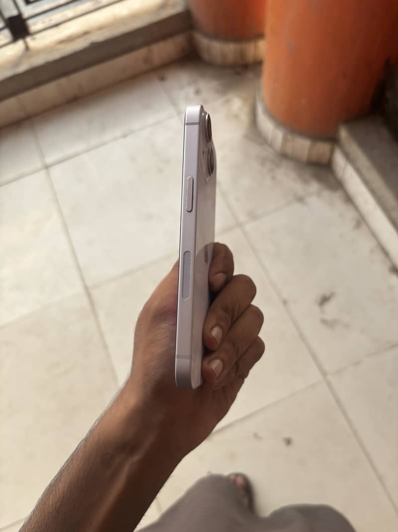 Apple iPhone 14 6