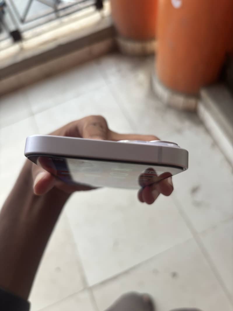 Apple iPhone 14 7