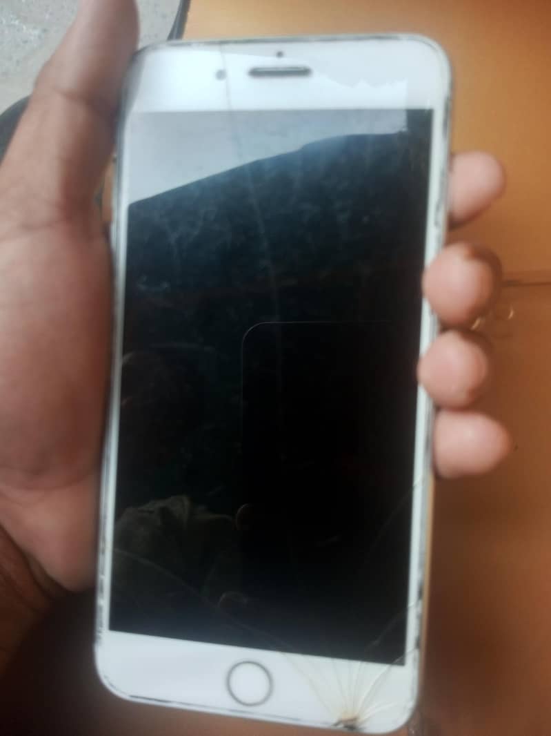 Apple iPhone 7 Plus 1