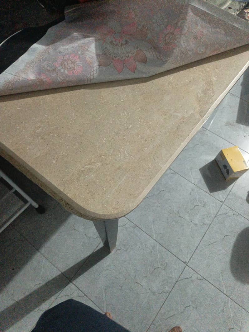 dinning table 0