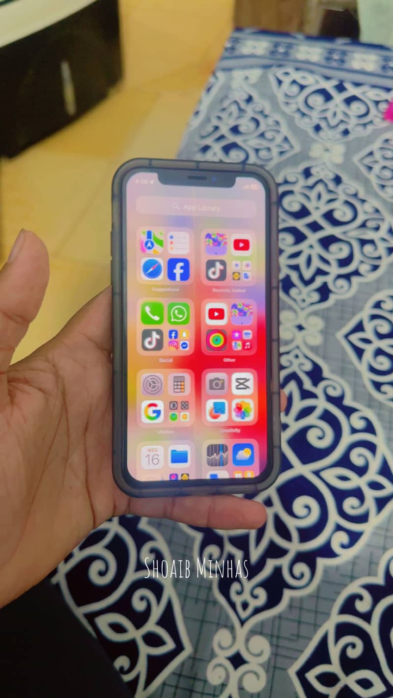 Apple iPhone X 0