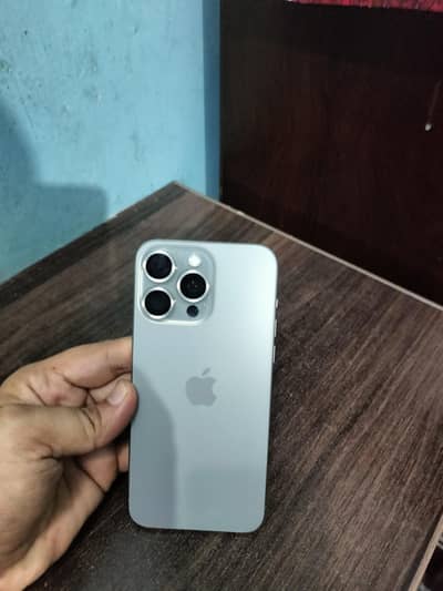 Apple iPhone 15 Pro Max
