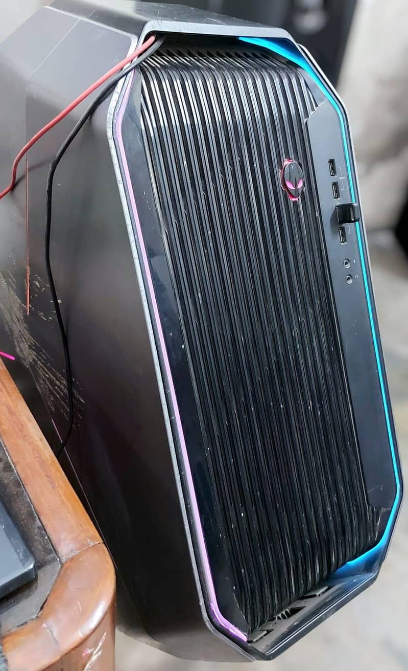 Alienware Area 51 R5 1