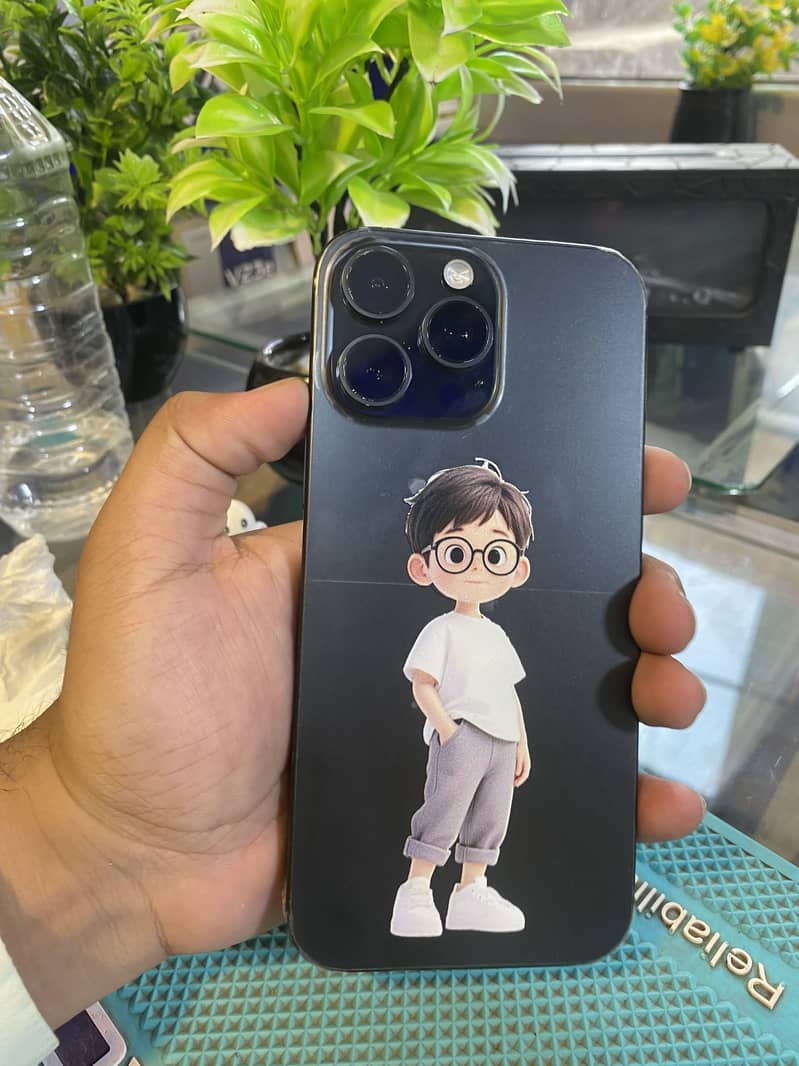 iphone 16 pro max 3