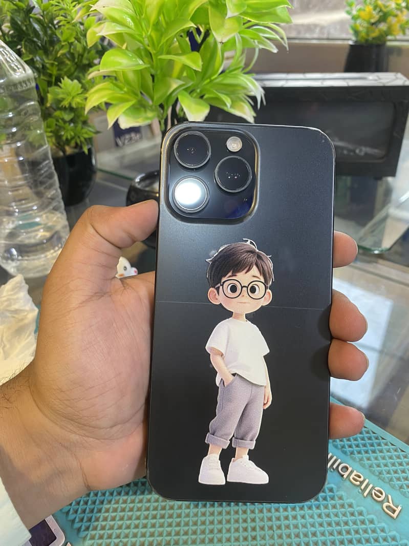 iphone 16 pro max 5