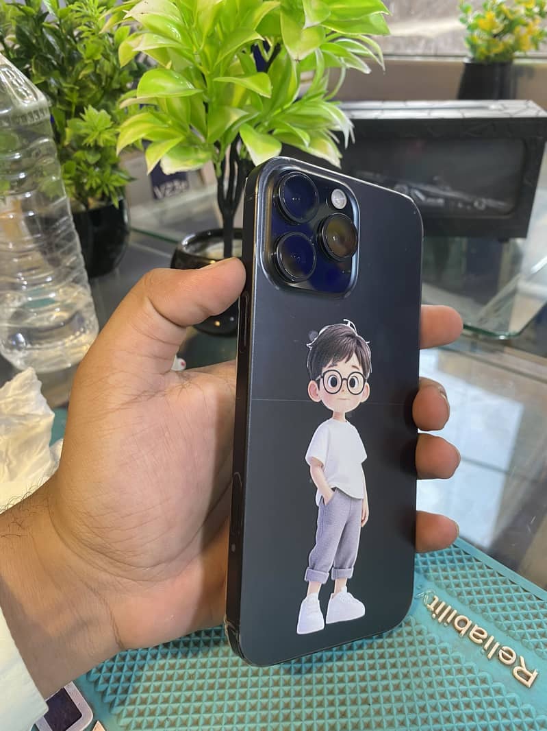 iphone 16 pro max 6