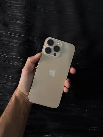 Apple iPhone 16 Pro Max