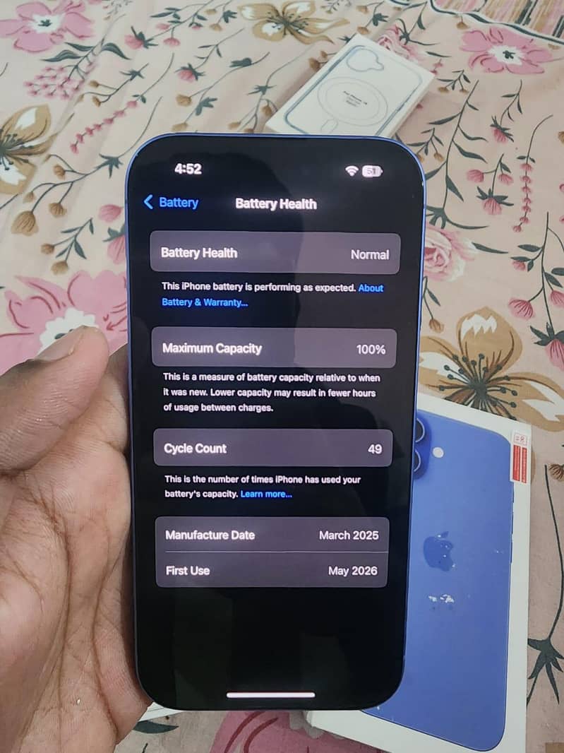 Apple iPhone 16 9