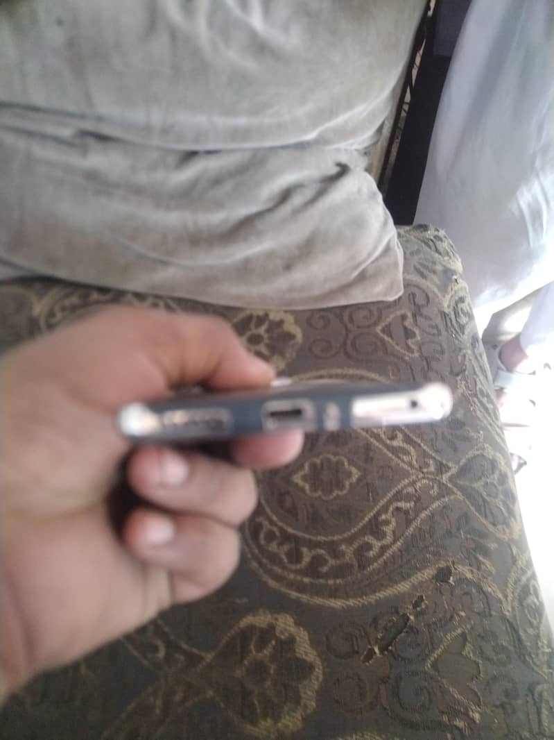 Tecno CAMON 30S 3