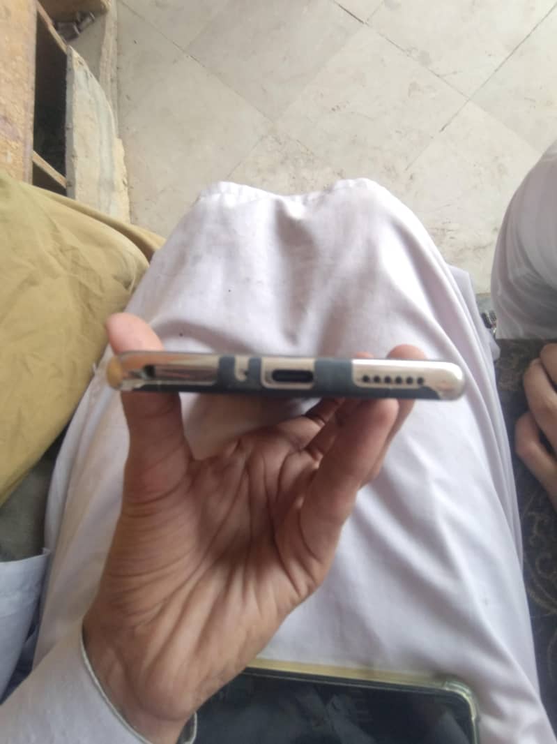 Tecno CAMON 30S 4