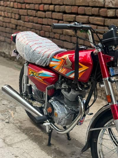1st own bike ha bilkol lush condition 10/10 just urgent sale need cash