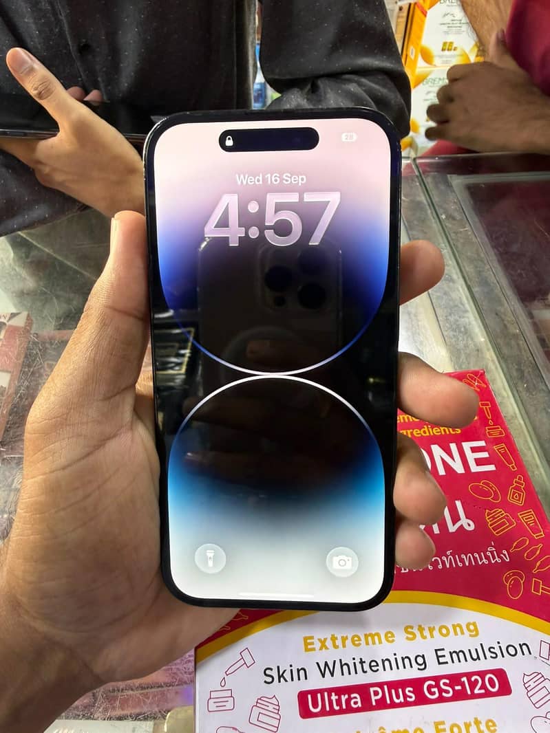 Apple iPhone 14 Pro 2