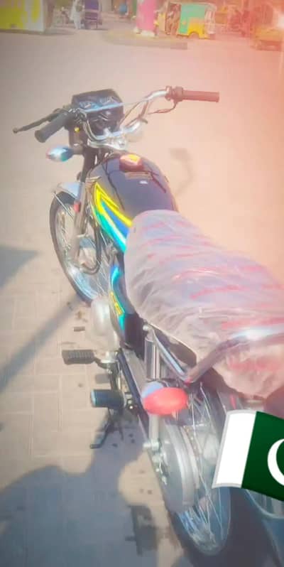 Honda 125 black colour new condition for sale 2026 model