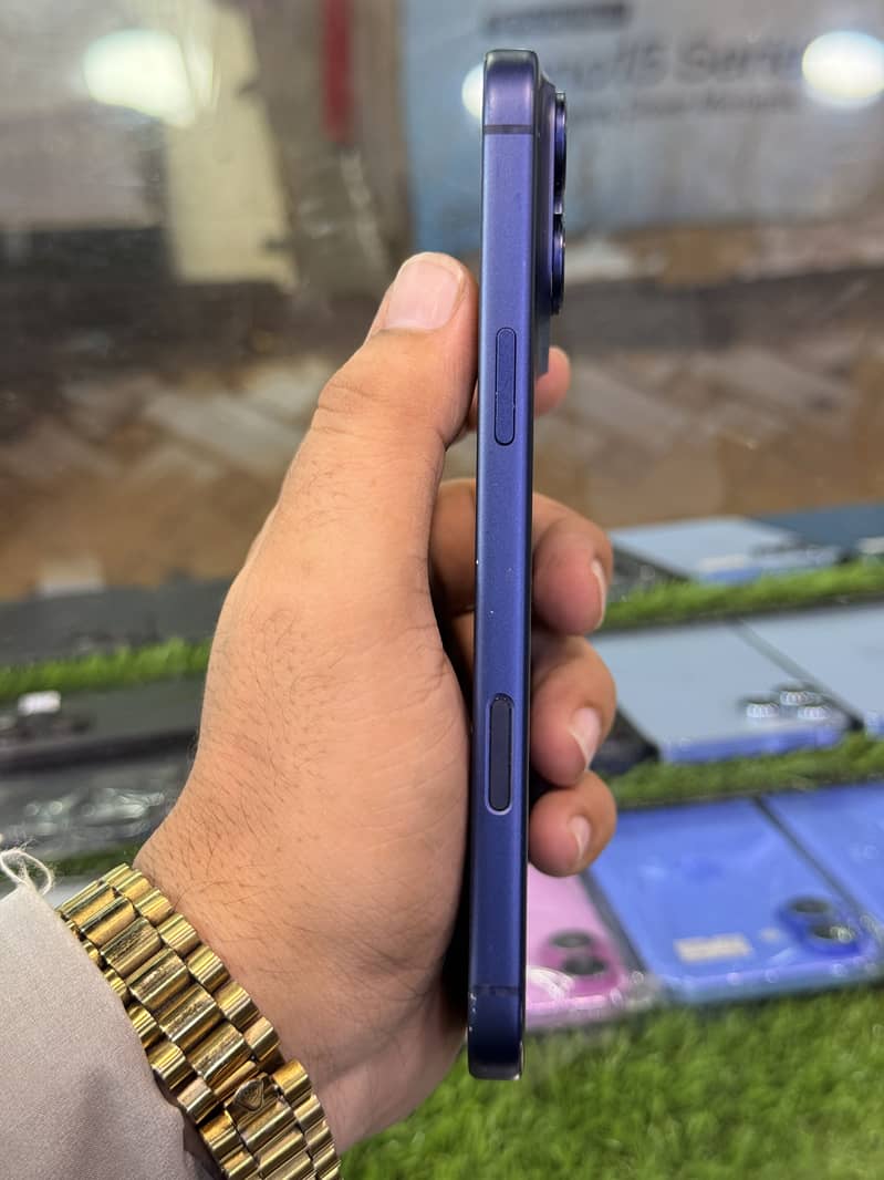 Apple iPhone 17 Pro Max 1