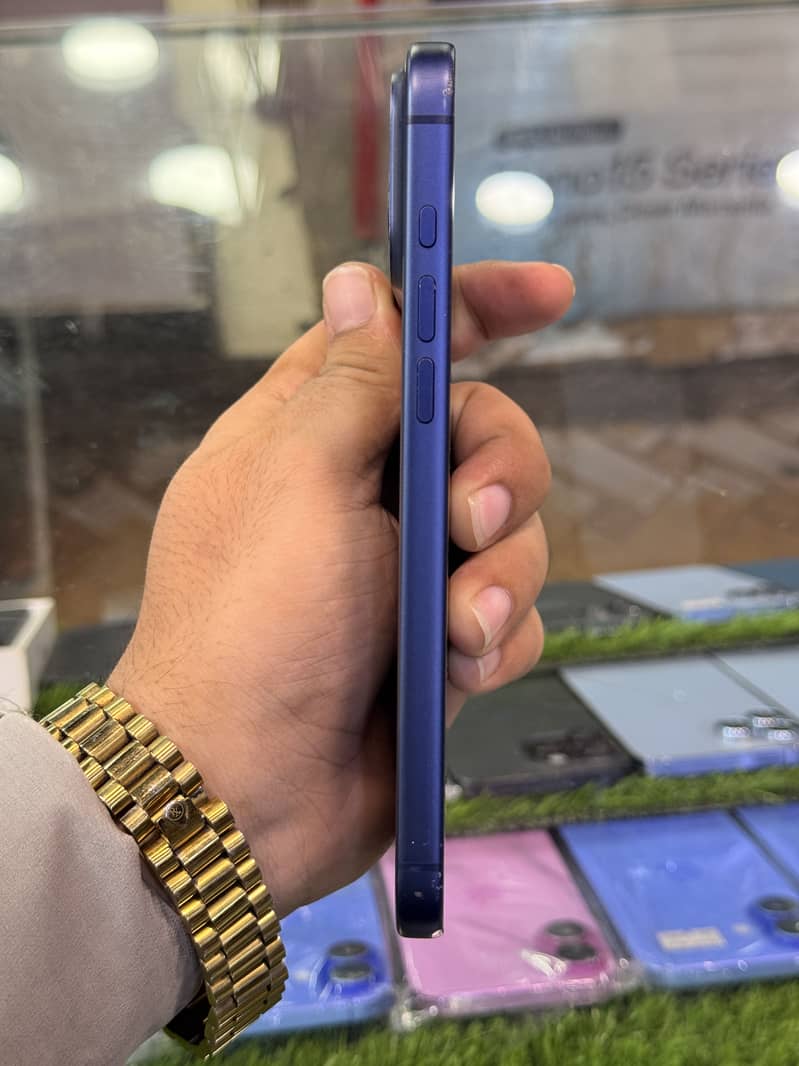 Apple iPhone 17 Pro Max 2
