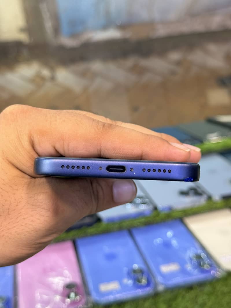 Apple iPhone 17 Pro Max 3