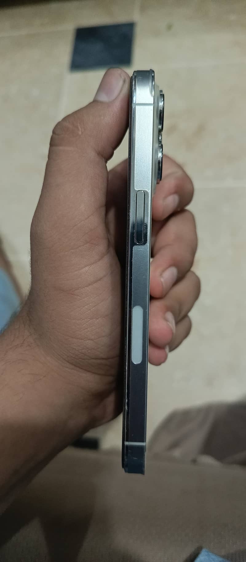 Apple iPhone 13 Pro 2
