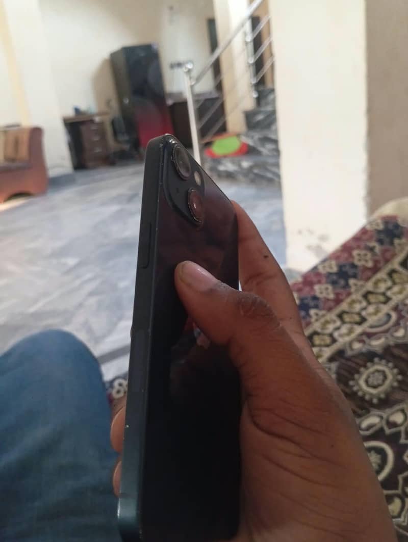 Apple iPhone 13 3