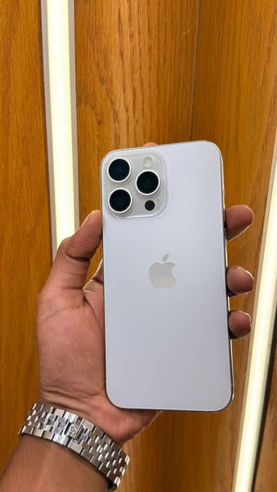 Apple iPhone 15 Pro Max