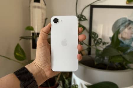 Apple iPhone 16e