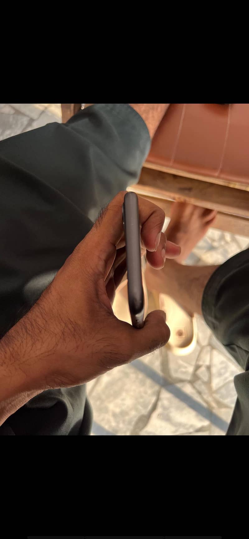 Apple iPhone 11 4
