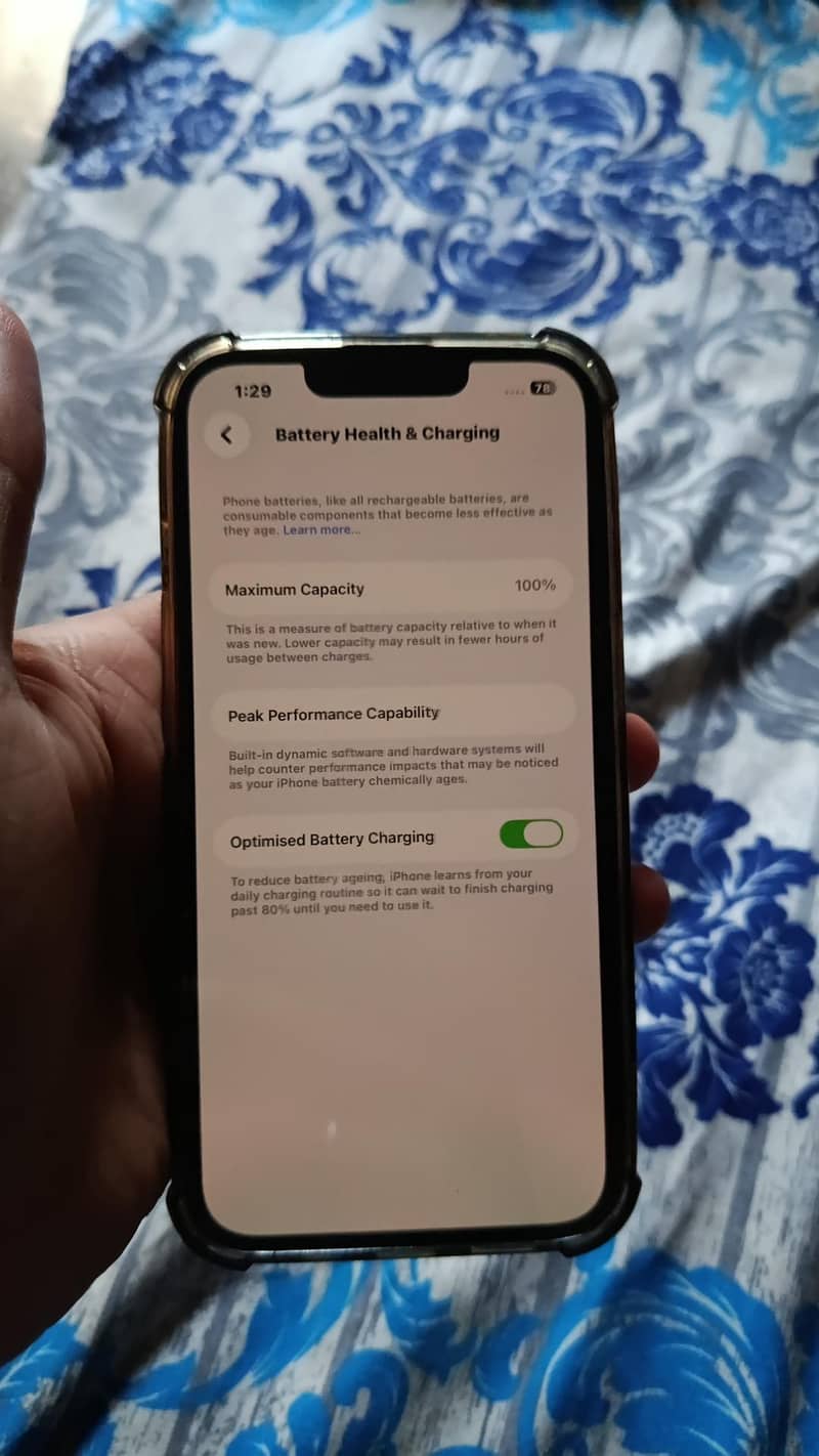 Apple iPhone 13 1