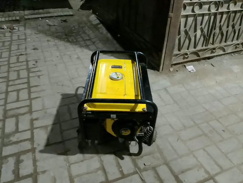 Generator — photo 3