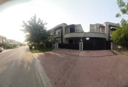 10 Marla House For Sale In Paragon City Lahore