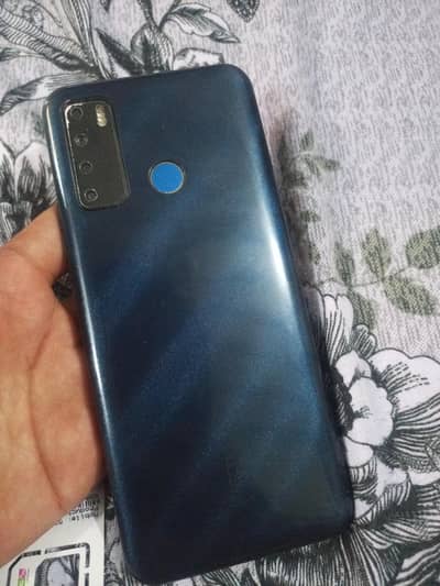 Tecno Pouvoir 4