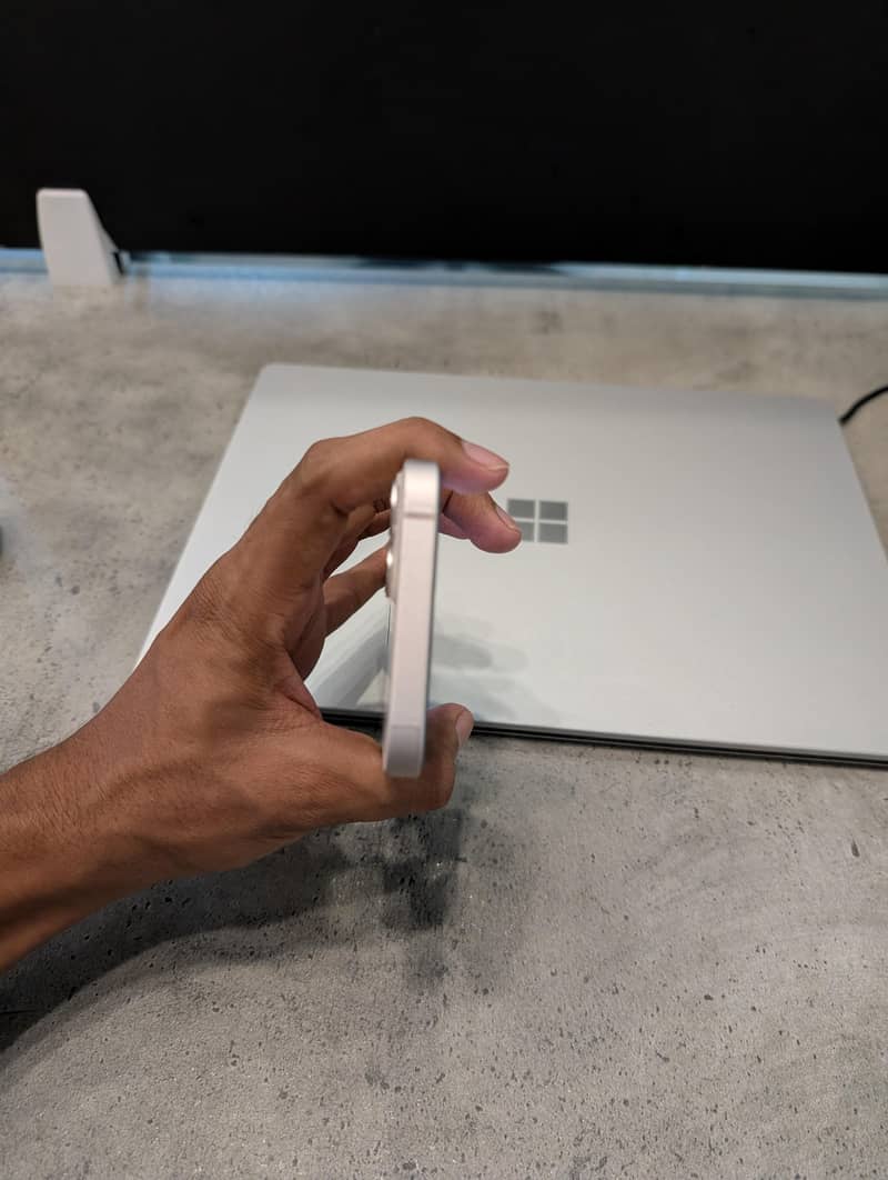 Apple iPhone 13 4