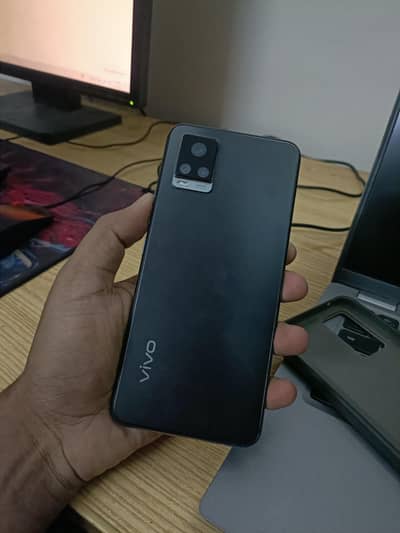 Vivo V20