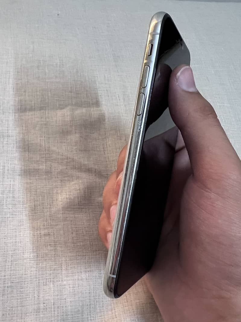 Apple iPhone X 1