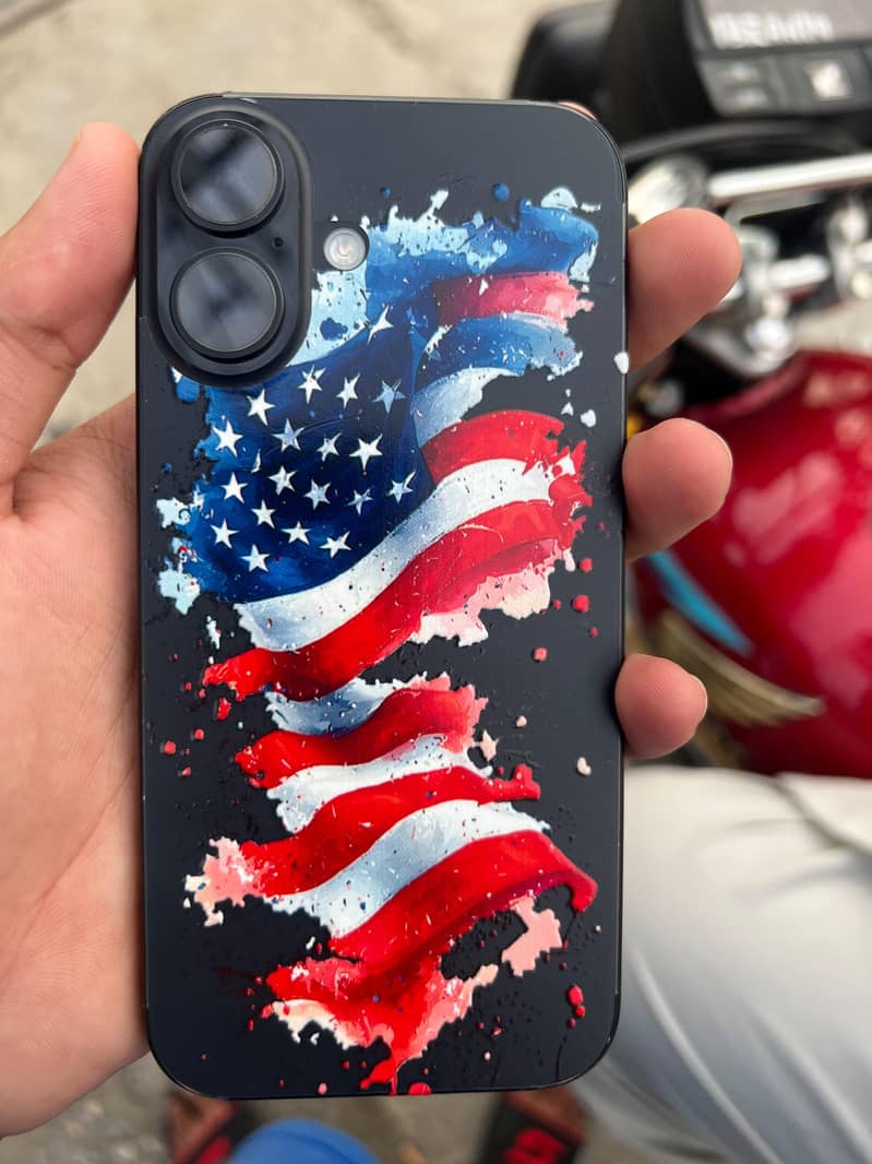 Apple iPhone 16 3