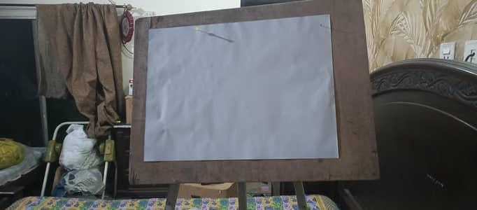 Painting board with Ayzel