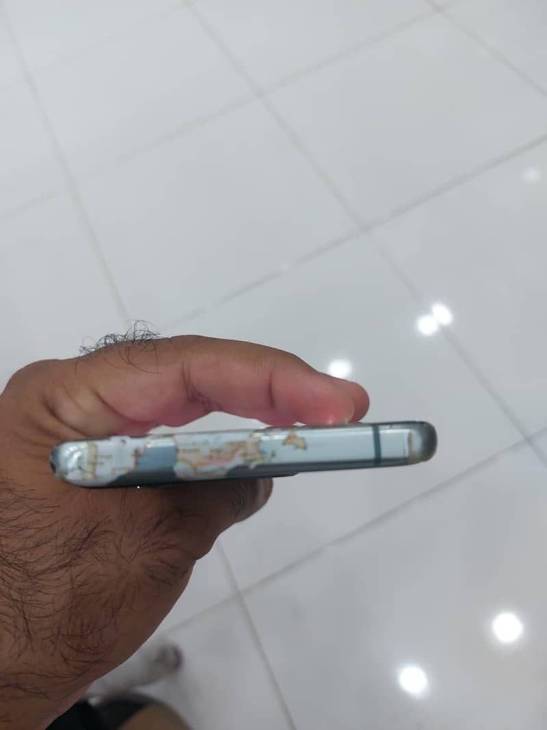 One Plus 10 Pro 6