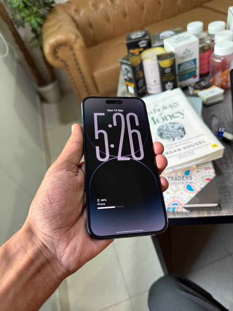 Apple iPhone 14 Pro Max 3