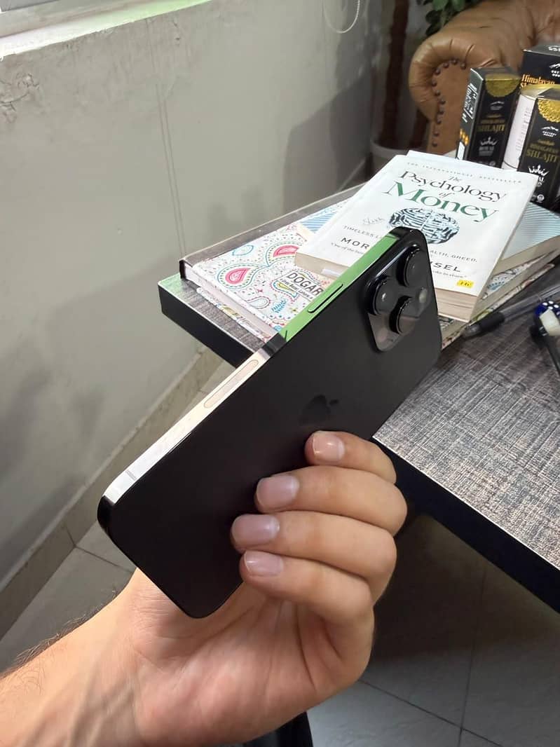 Apple iPhone 14 Pro Max 7