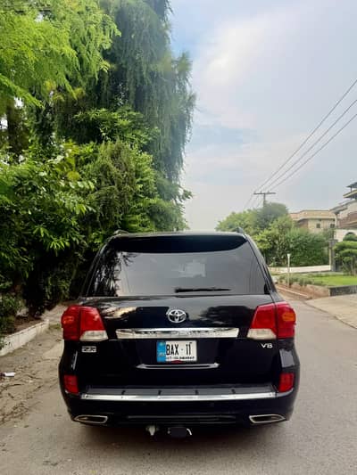 Toyota Land Cruiser 2014