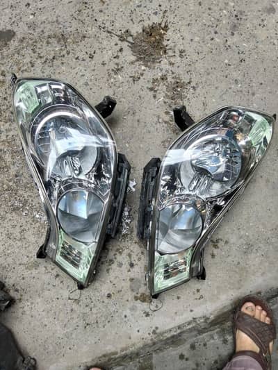 Nissan Wing Rood Front Light