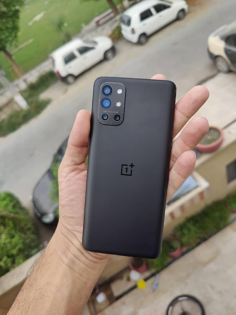 One Plus 9R 0