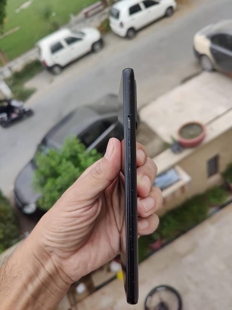 One Plus 9R 3