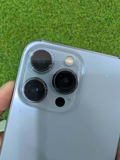 Apple iPhone 13 Pro