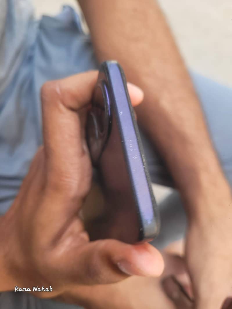 OPPO A60 6