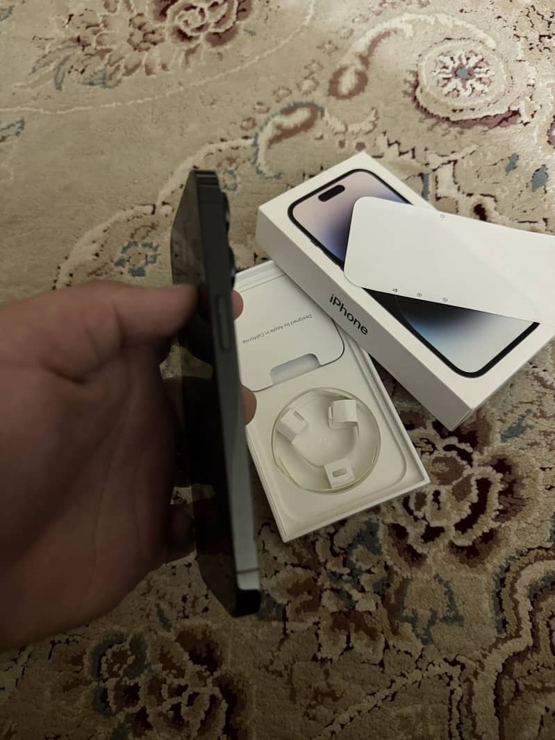 Apple iPhone 14 Pro 2