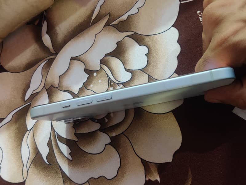 Iphone 15 2
