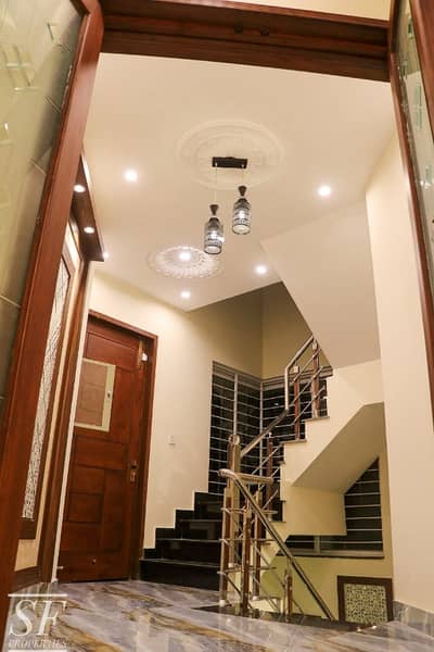 10 Marla Upper Portion Lower Tenant For Rent In Bahria Town Sector C Lhr