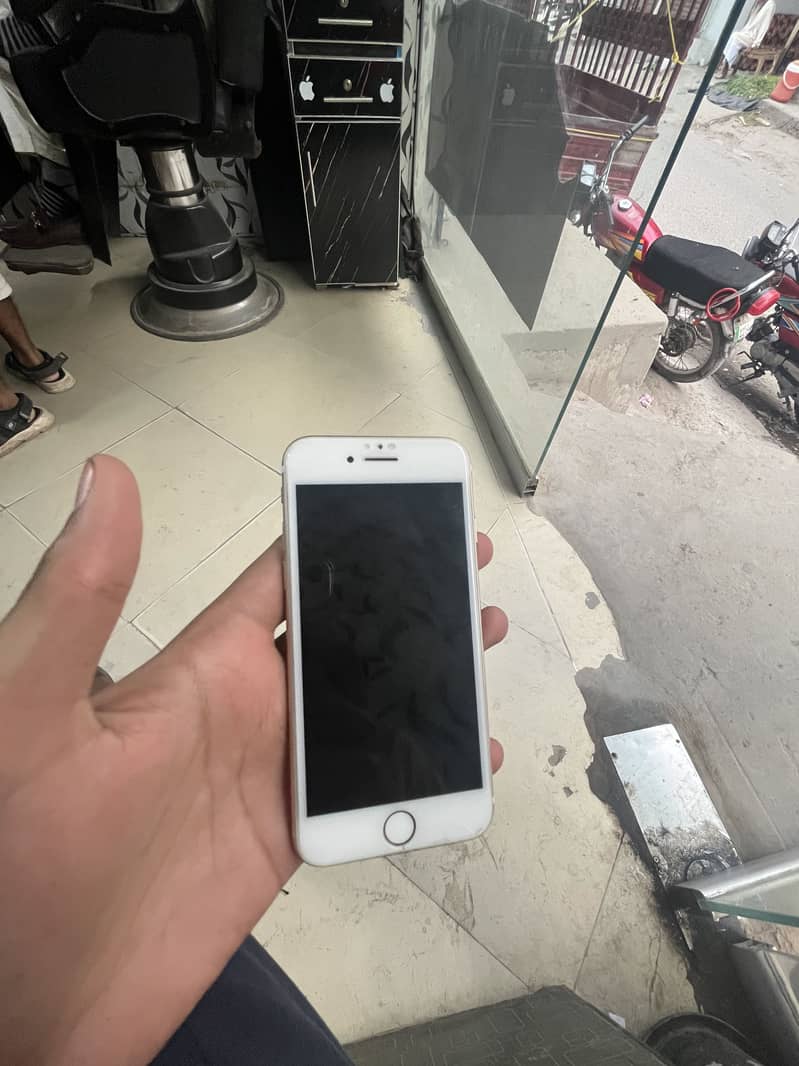 Apple iPhone 7 5